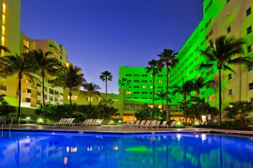Holiday Inn Miami Beach-Oceanfront image 41