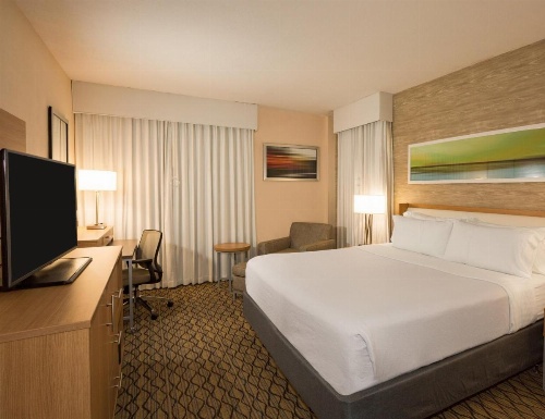 Holiday Inn Miami Beach-Oceanfront image 6